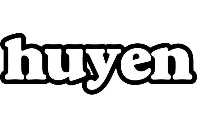 Huyen panda logo