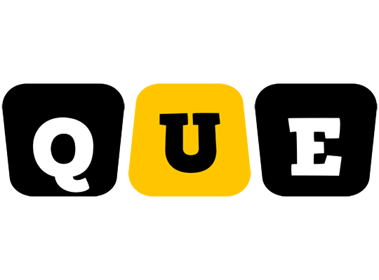 Que boots logo